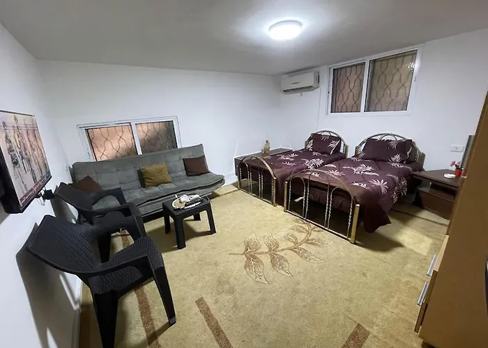 Beit Al Hasan بيت الحسن